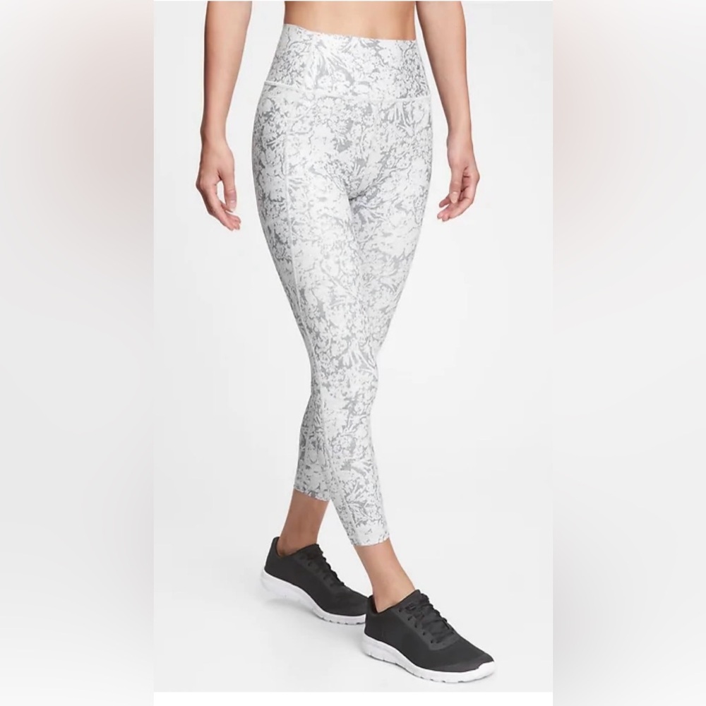 GAP Fit Grey Floral Sculpt Revolution Activewear Leggings, size Medium